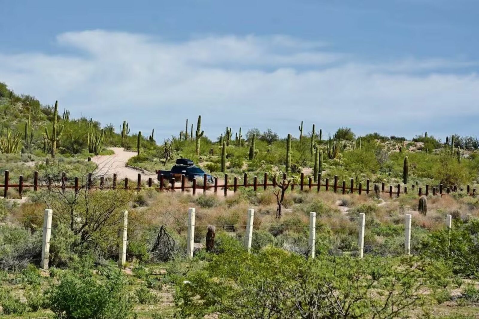 EU retoma construcción de muro fronterizo entre Arizona y México