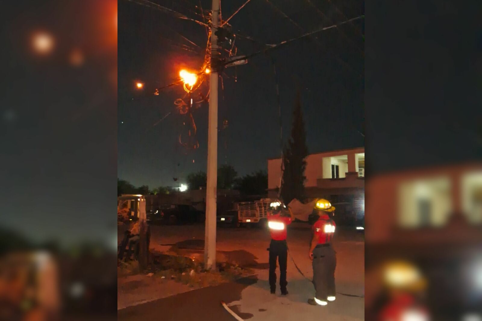 Explota transformador y deja sin luz a vecinos de la colonia Occidental
