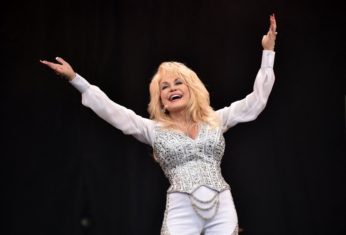 Dolly Parton, ícono de la música country, fallece a los 80 años