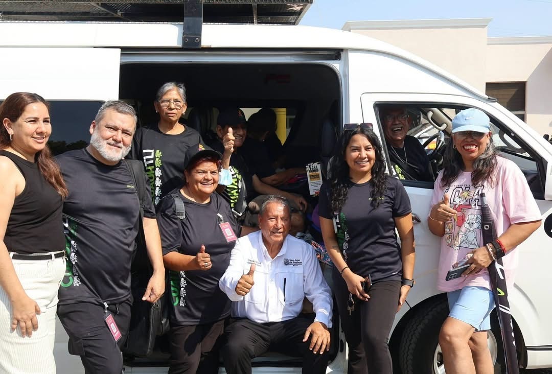     Despiden a adultos mayores de San Juan de Sabinas que competirán en Tlaxcala