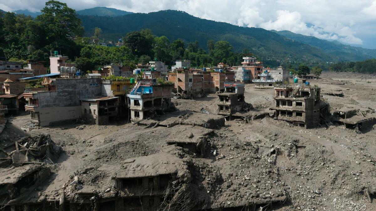 Estados Unidos envía ayuda a Nepal tras mortales inundaciones
