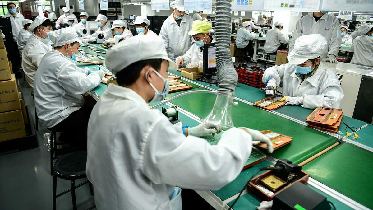 China desacelera ganancias industriales por tercer mes consecutivo