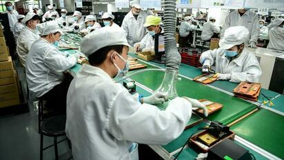 China desacelera ganancias industriales por tercer mes consecutivo