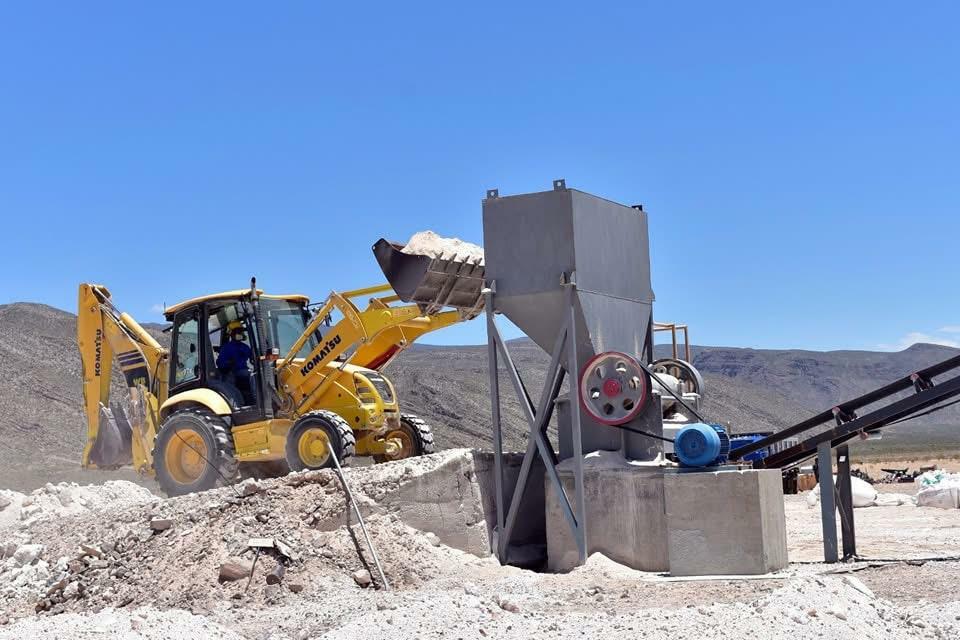 Clausuran mina de Cuatro Ciénegas tras derrumbe