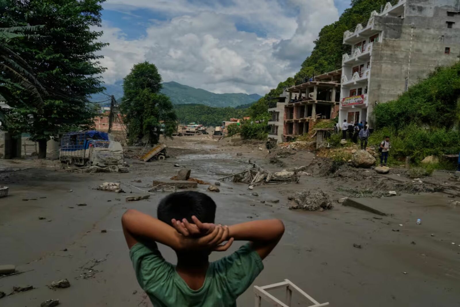 Al menos 14 niños mueren por inundaciones en Nepal, alerta Unicef