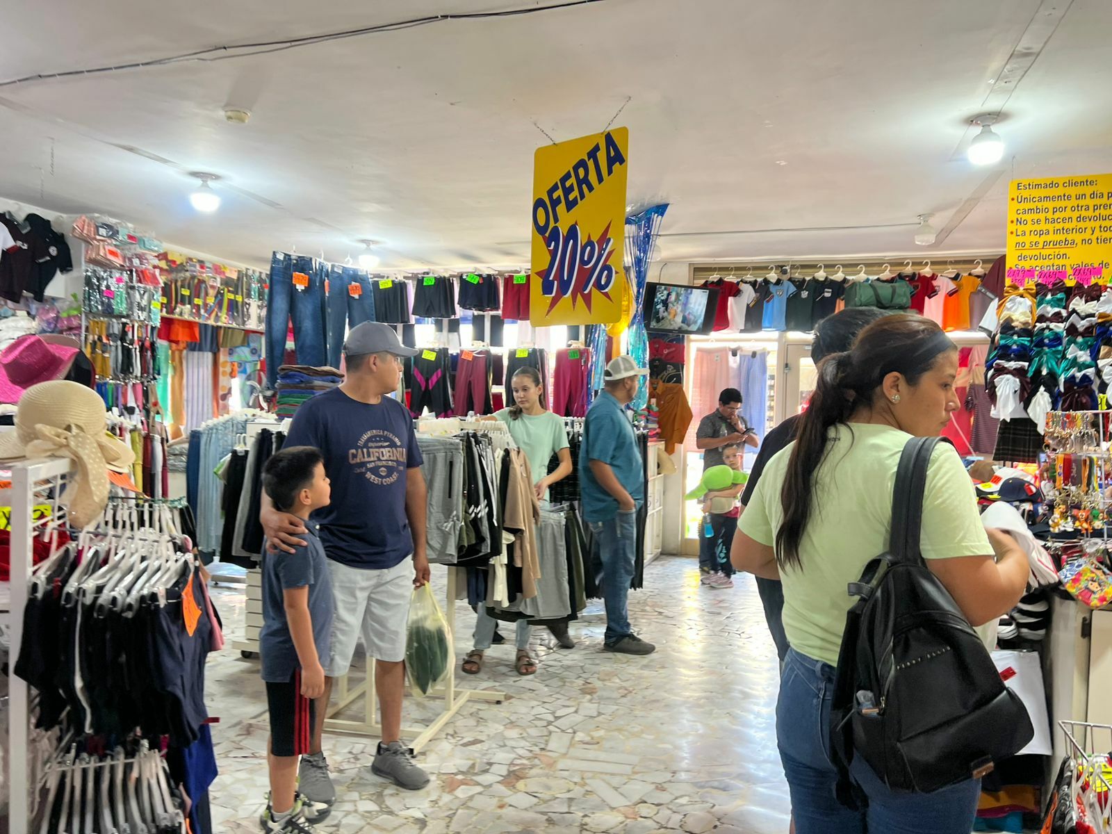 Uniforme escolar supera los mil pesos este año en Monclova