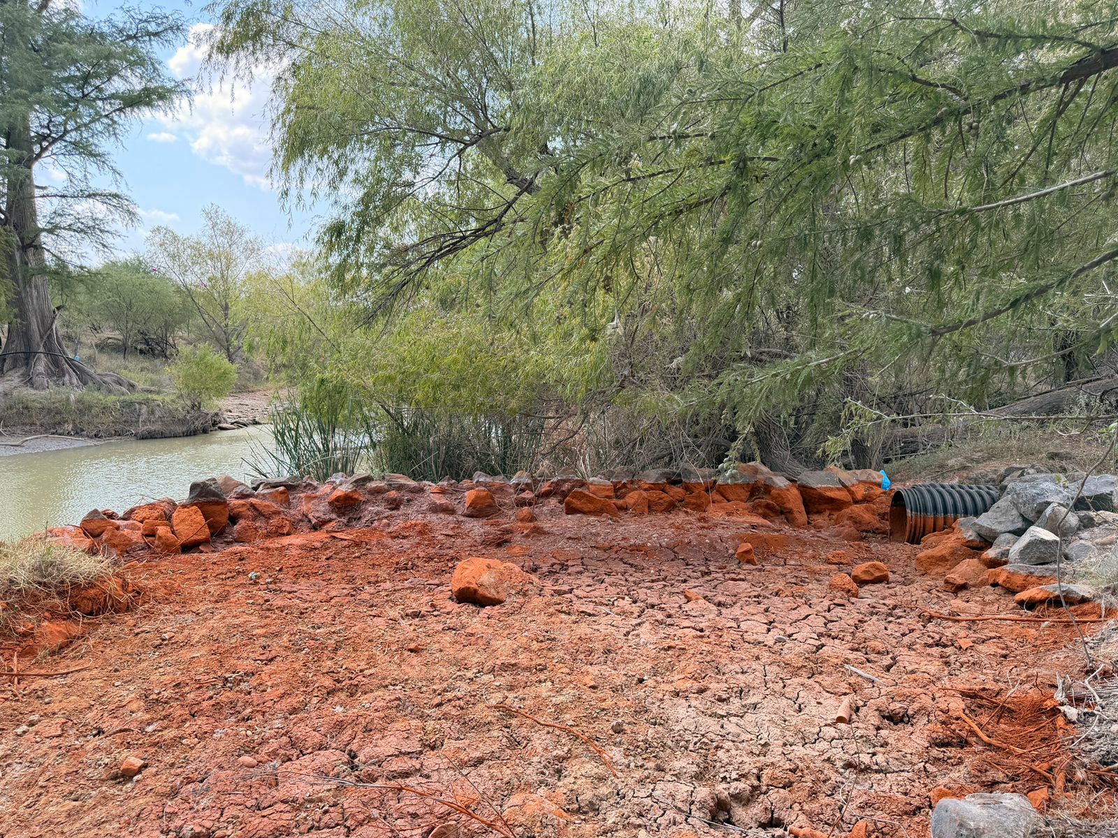 Descartan por ahora derrames visibles en el Río Sabinas