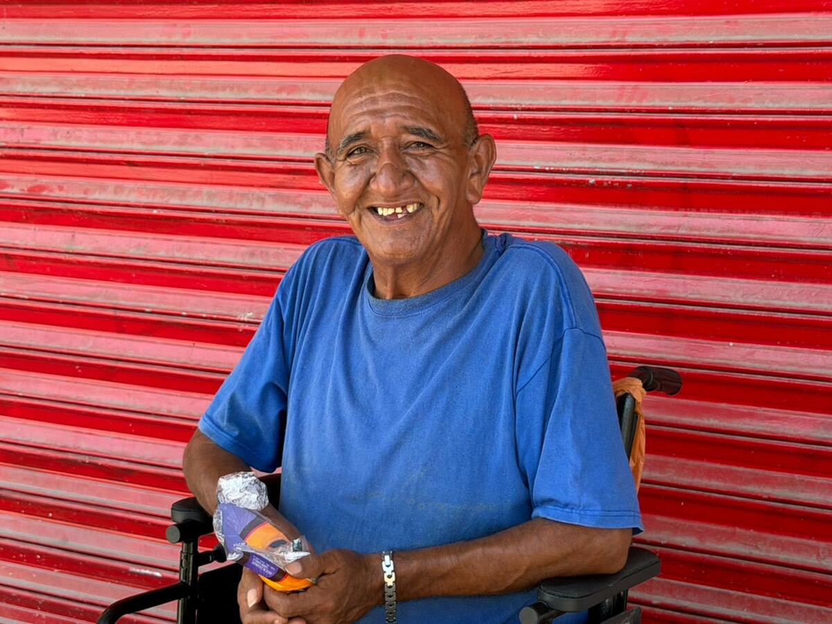 El abuelo que se niega a quedarse quieto: Don Chevo, 60 años de lucha y una razón para seguir adelante