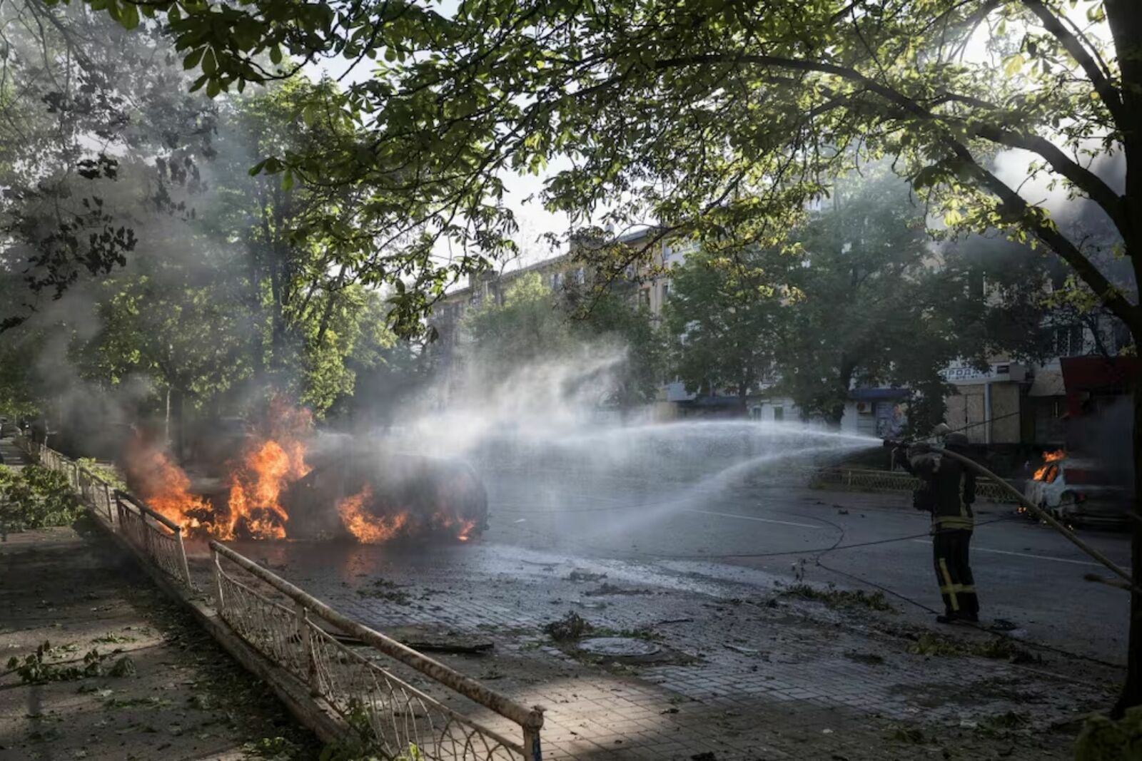 Ataque ruso contra almacén de munición cerca de Kiev deja 37 muertos
