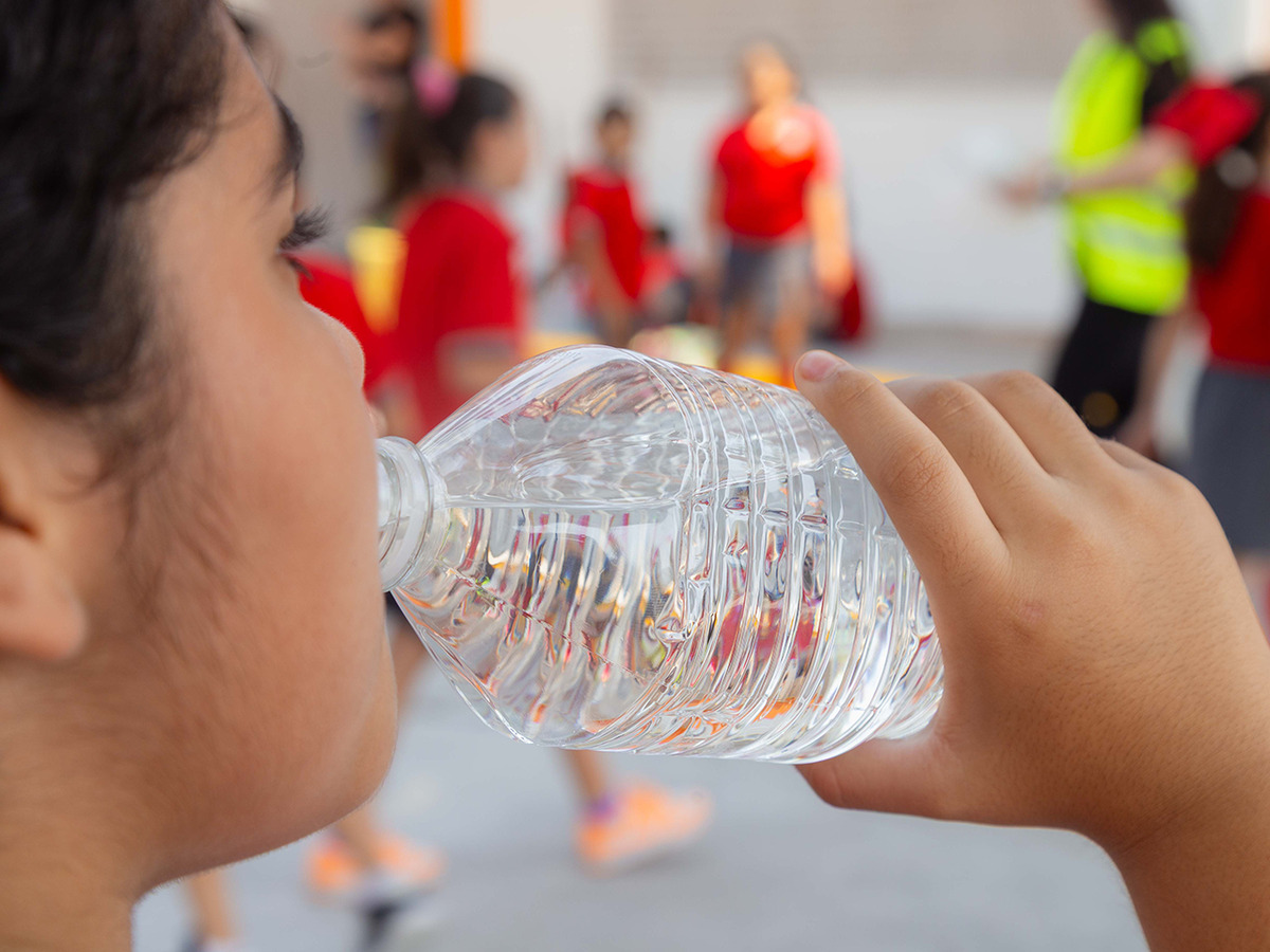 Salud pide reforzar hidratación y alimentación saludable ante regreso a clases