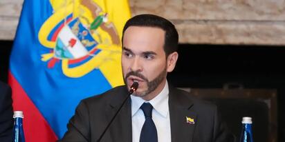 El gobierno de Abelardo de la Espriella oficializó el fin de conversaciones de paz con varios grupos armados ilegales iniciadas durante la administración