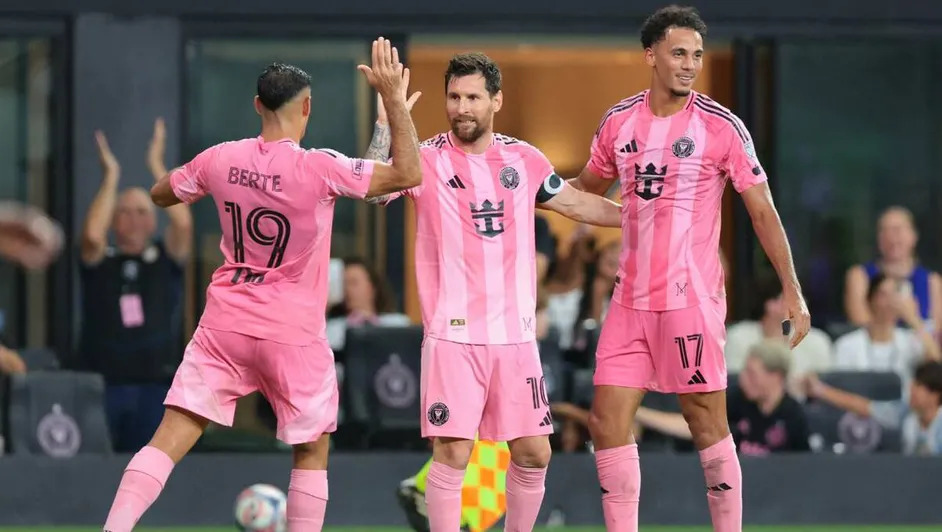 Lionel Messi anota póker en la goleada 7-1 del Inter Miami sobre Montréal