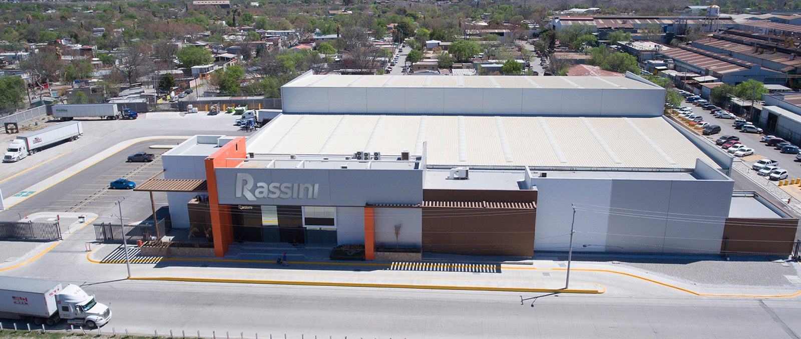 Industria cuida empleos y busca nuevos mercados