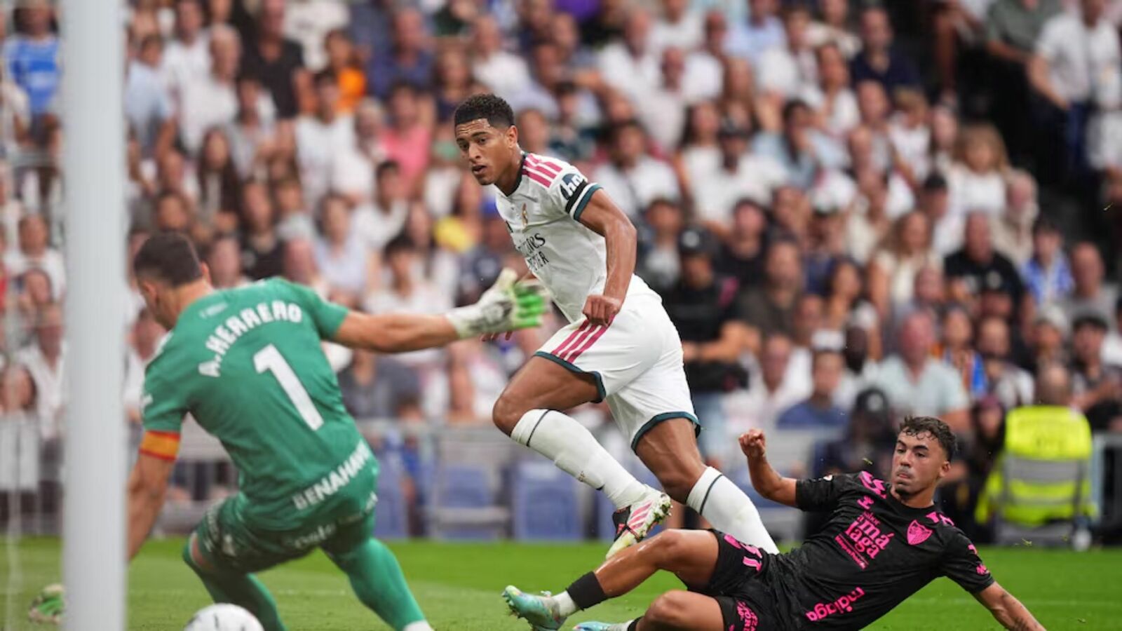 Real Madrid golea 4-0 al Málaga y mantiene paso perfecto