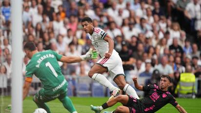 Real Madrid golea 4-0 al Málaga y mantiene paso perfecto
