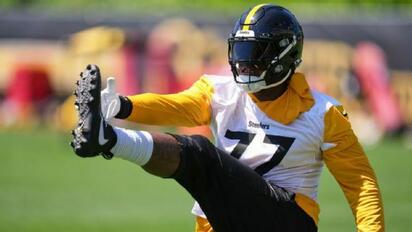 Cowboys adquieren a Broderick Jones en canje con Steelers