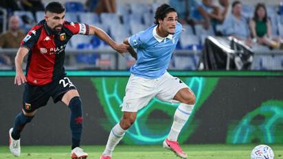 Johan Vásquez fue titular en la derrota del Genoa ante la Lazio