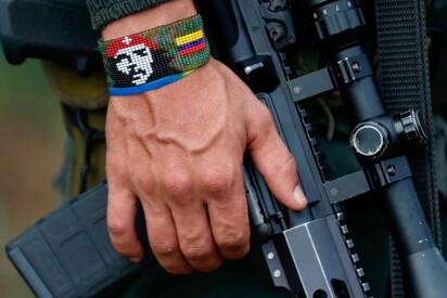 El Estado Mayor Central afirmó que el militar colombiano secuestrado en Nariño permanece vivo y condicionó su seguridad a detener operaciones militares.