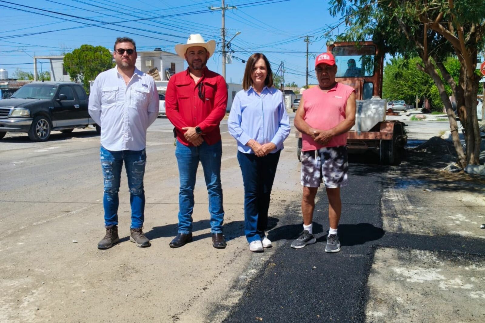 Sari Pérez supervisa renovación de red de agua potable en La Sierrita