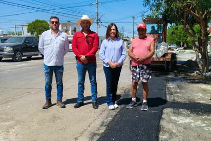 Sari Pérez supervisa renovación de red de agua potable en La Sierrita