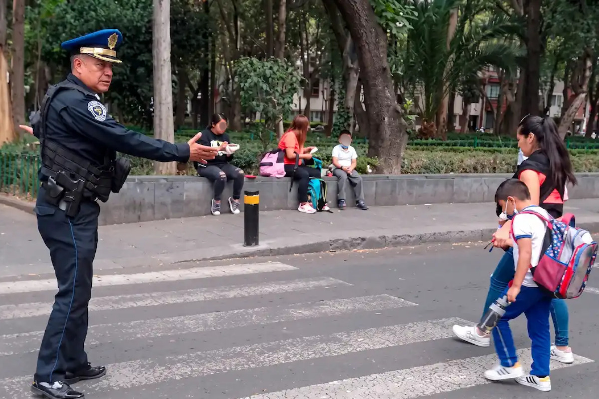 CDMX refuerza seguridad y lanza programas para nuevo ciclo escolar