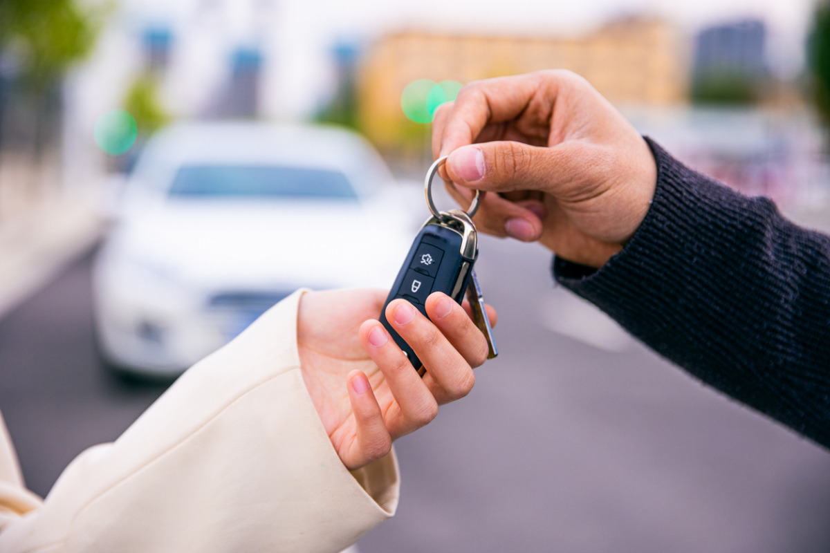 Antes de comprar un auto en internet, revisa estas recomendaciones