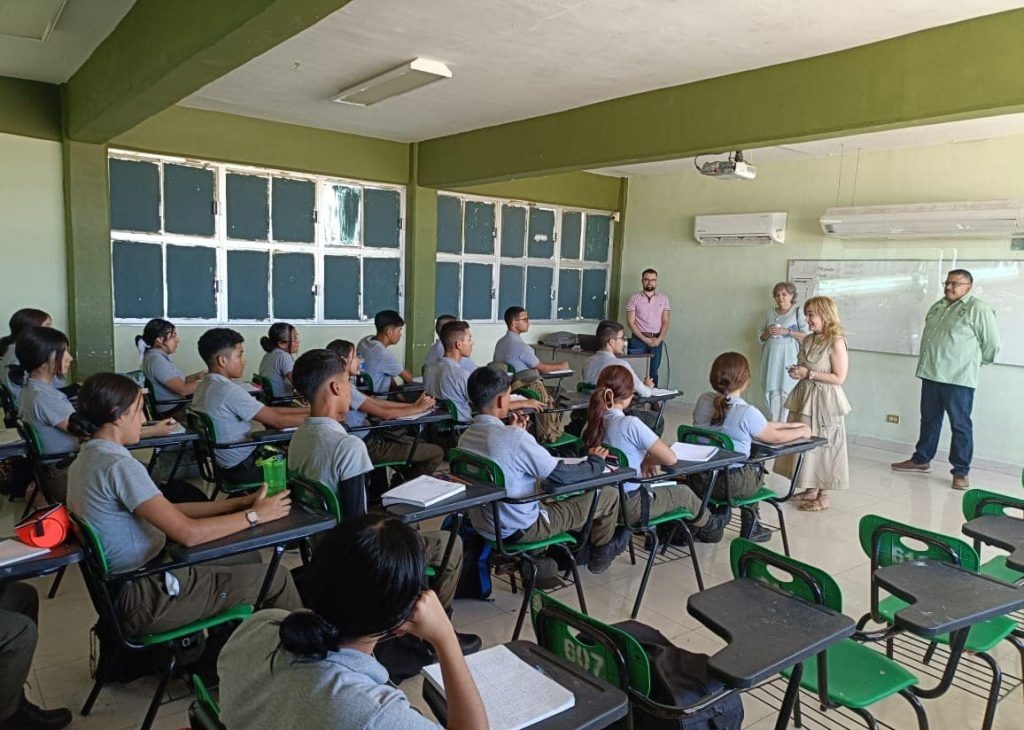 CECyTEC Piedras Negras inicia ciclo escolar con nuevo modelo educativo