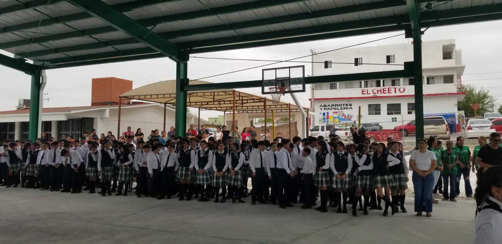 Nueva techumbre fortalece infraestructura de la secundaria Oliverio Martínez
