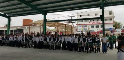 Nueva techumbre fortalece infraestructura de la secundaria Oliverio Martínez