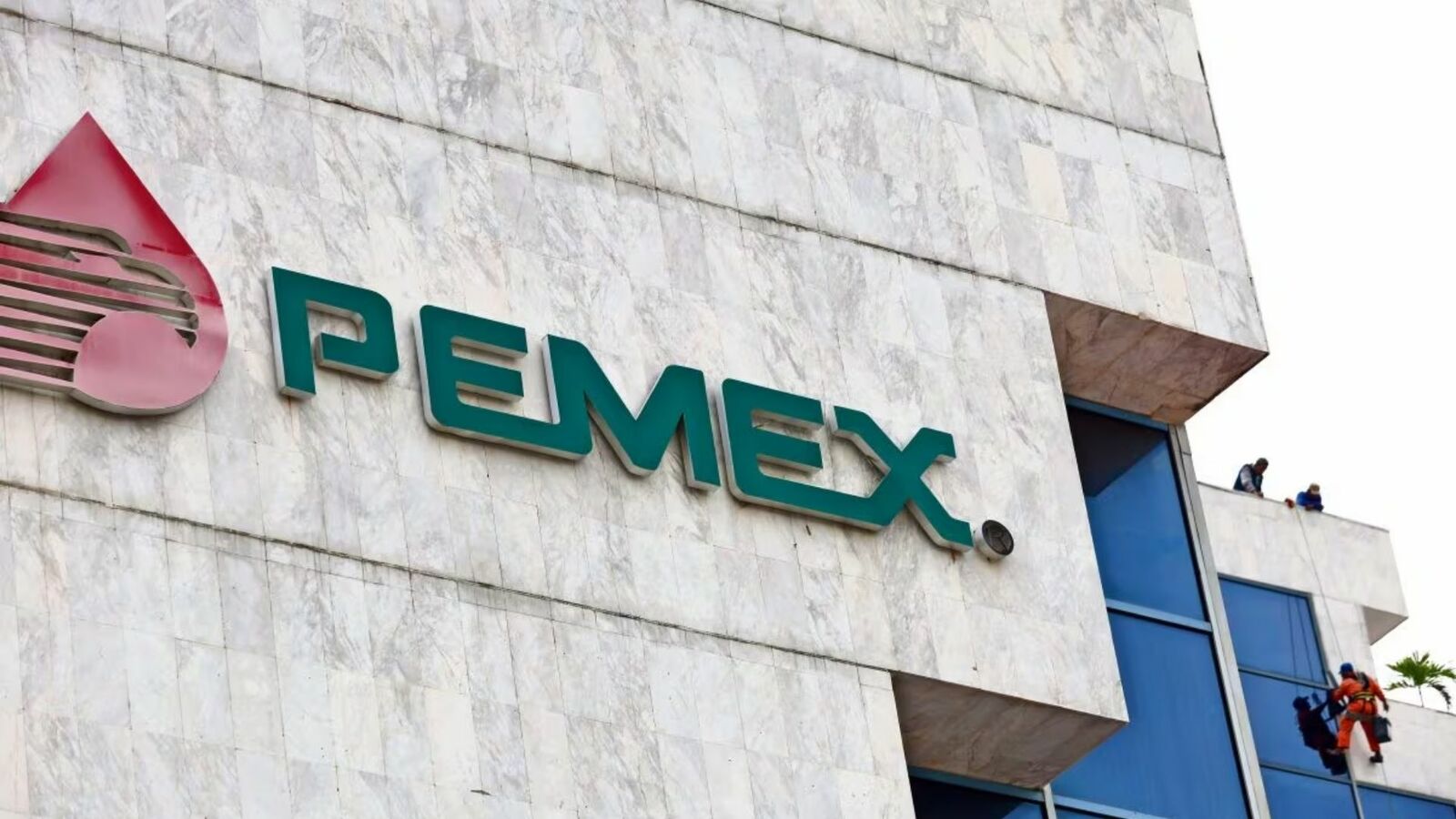 Pemex incumple fecha para publicar datos operativos de julio