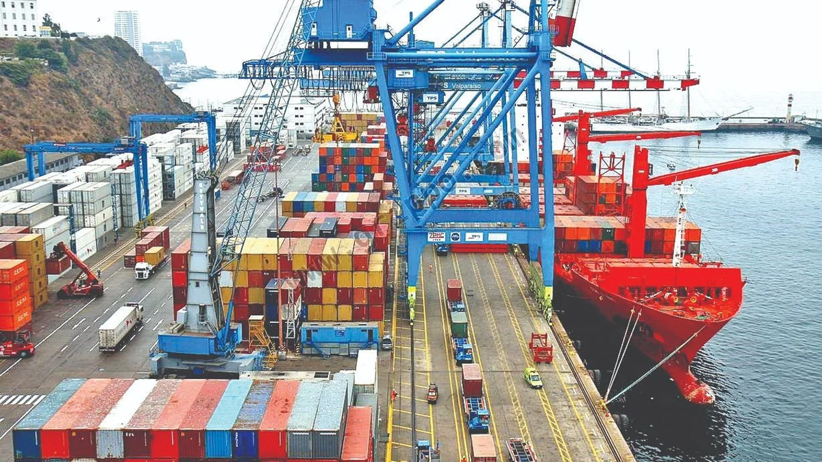 Importaciones de China a México caen 26.3% durante 2026