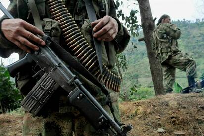 La Fiscalía colombiana reactivó las órdenes de captura contra integrantes de tres grupos armados tras el fin de las mesas de diálogo.  La Fiscalía de Colombia