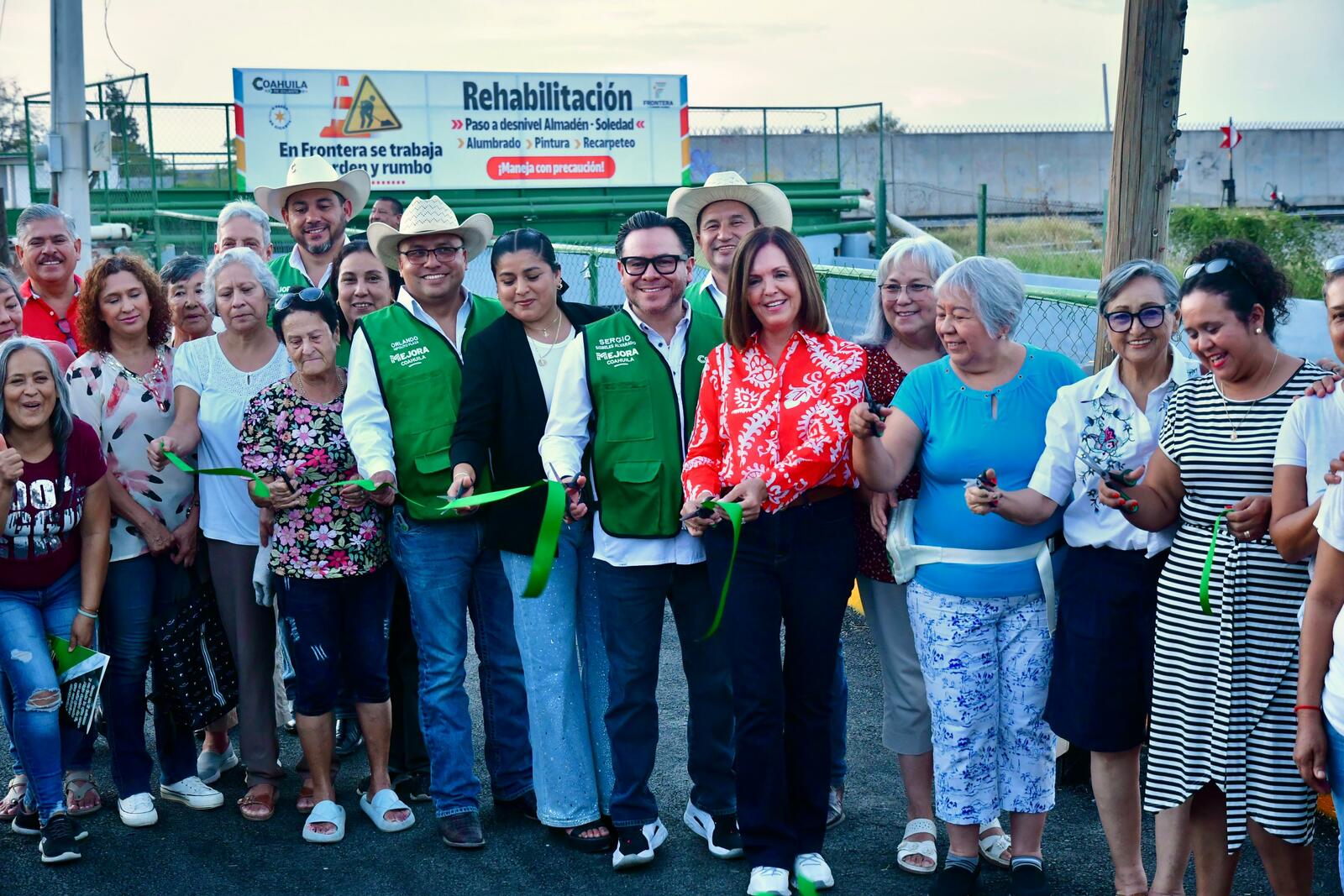 Sari Pérez entrega rehabilitación integral del Puente Almadén-Soledad