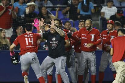 Toros derrota a Sultanes y se pone a 1 de la Serie del Rey
