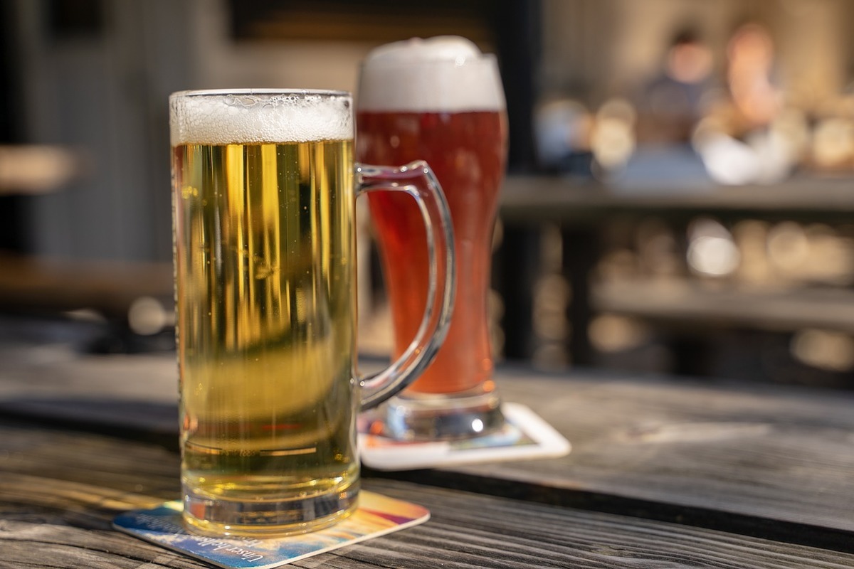 IEPS a la cerveza podría subir entre 60 centavos y un peso
