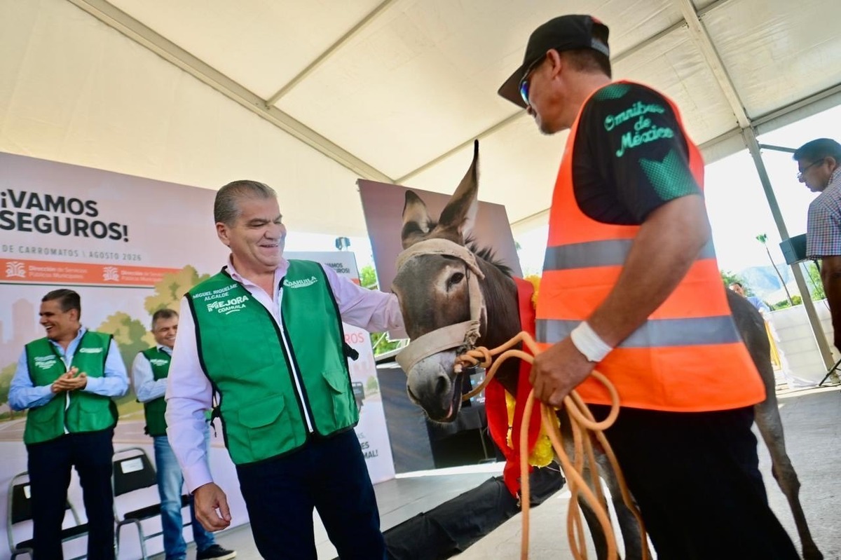 Programa “De la Herradura al Motor” beneficia a carromateros y equinos en Torreón
