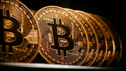 Bitcoin sube 5.3% y alcanza los 81 mil 475 dólares