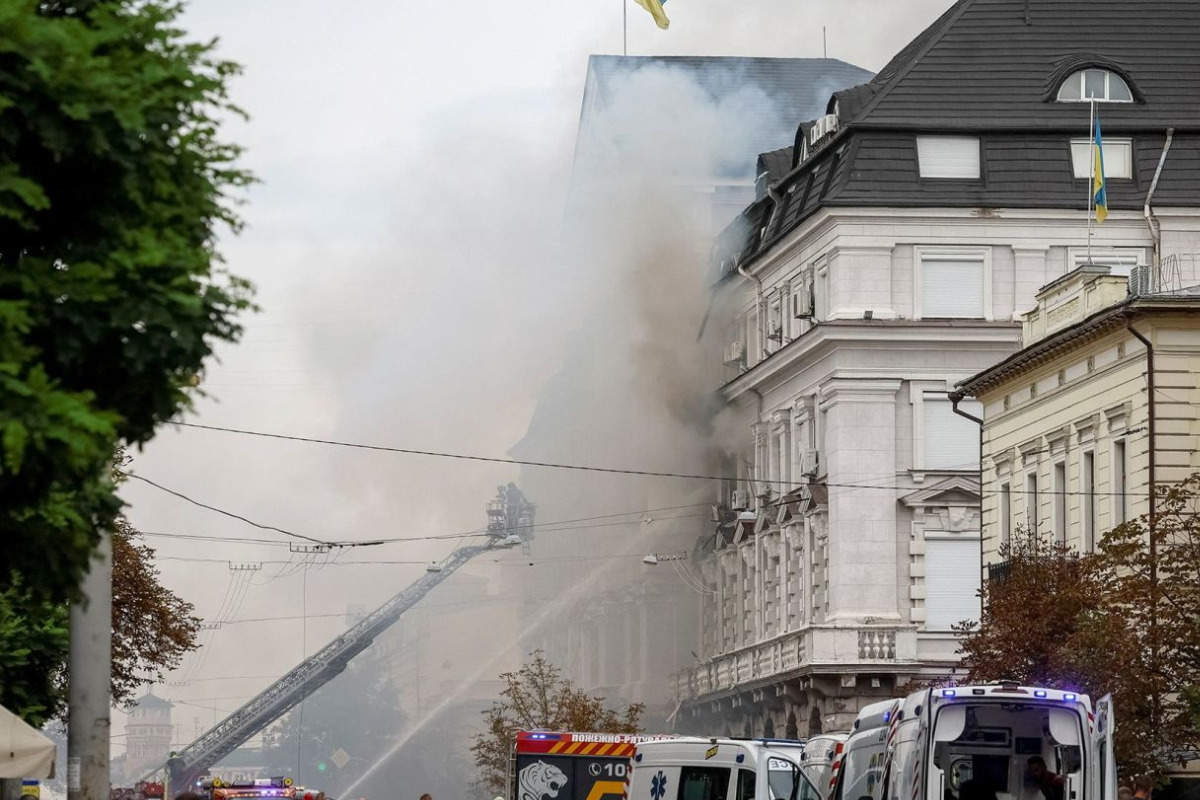 Rusia ataca sede de seguridad de Ucrania en Kyiv; hay cinco heridos