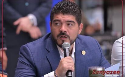 Zenyazen Escobar García; esta fue la carrera política del diputado