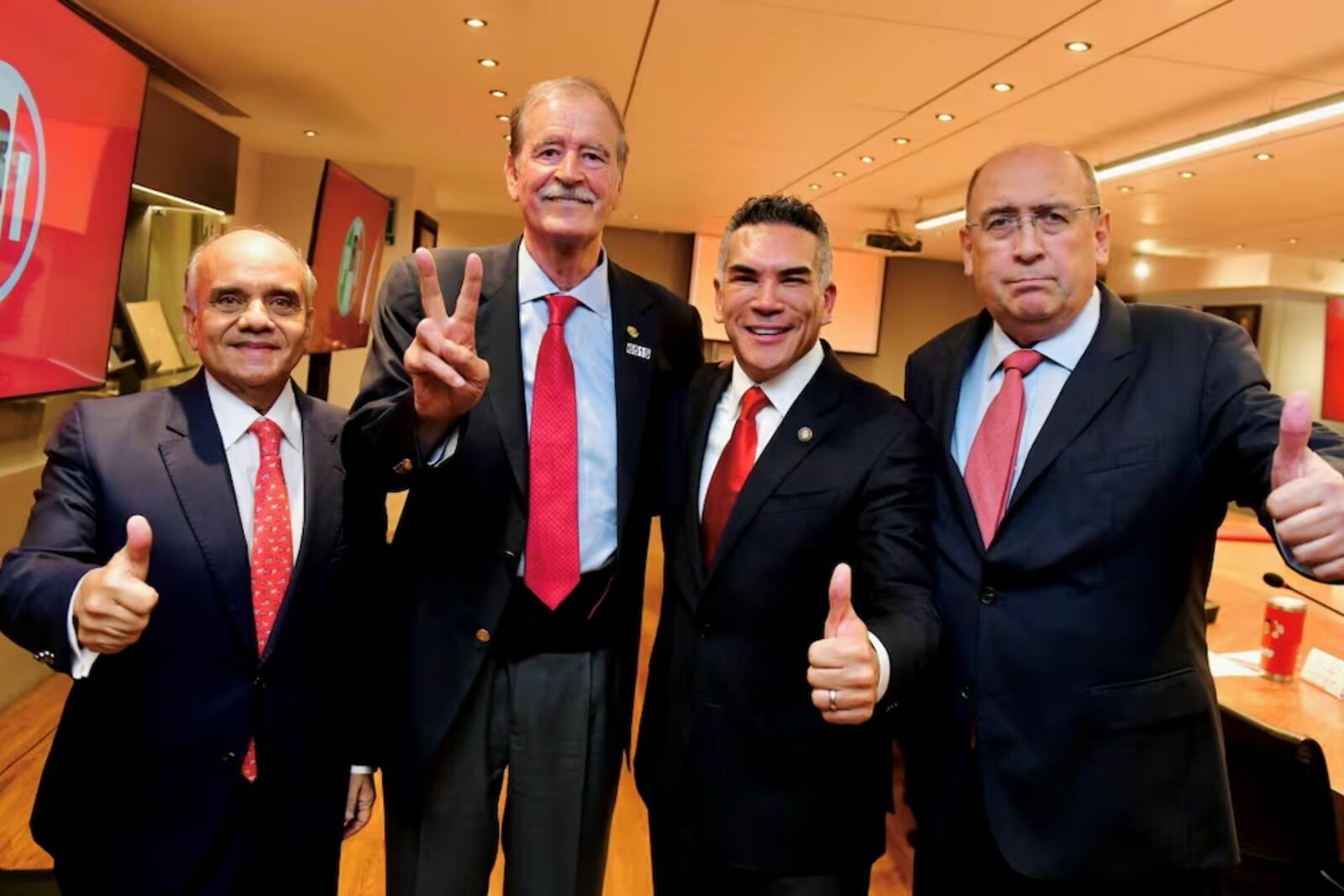 Alito Moreno y Vicente Fox llaman a construir frente ciudadano opositor