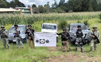 Localizan y aseguran en Durango 5 vehículos con reporte de robo