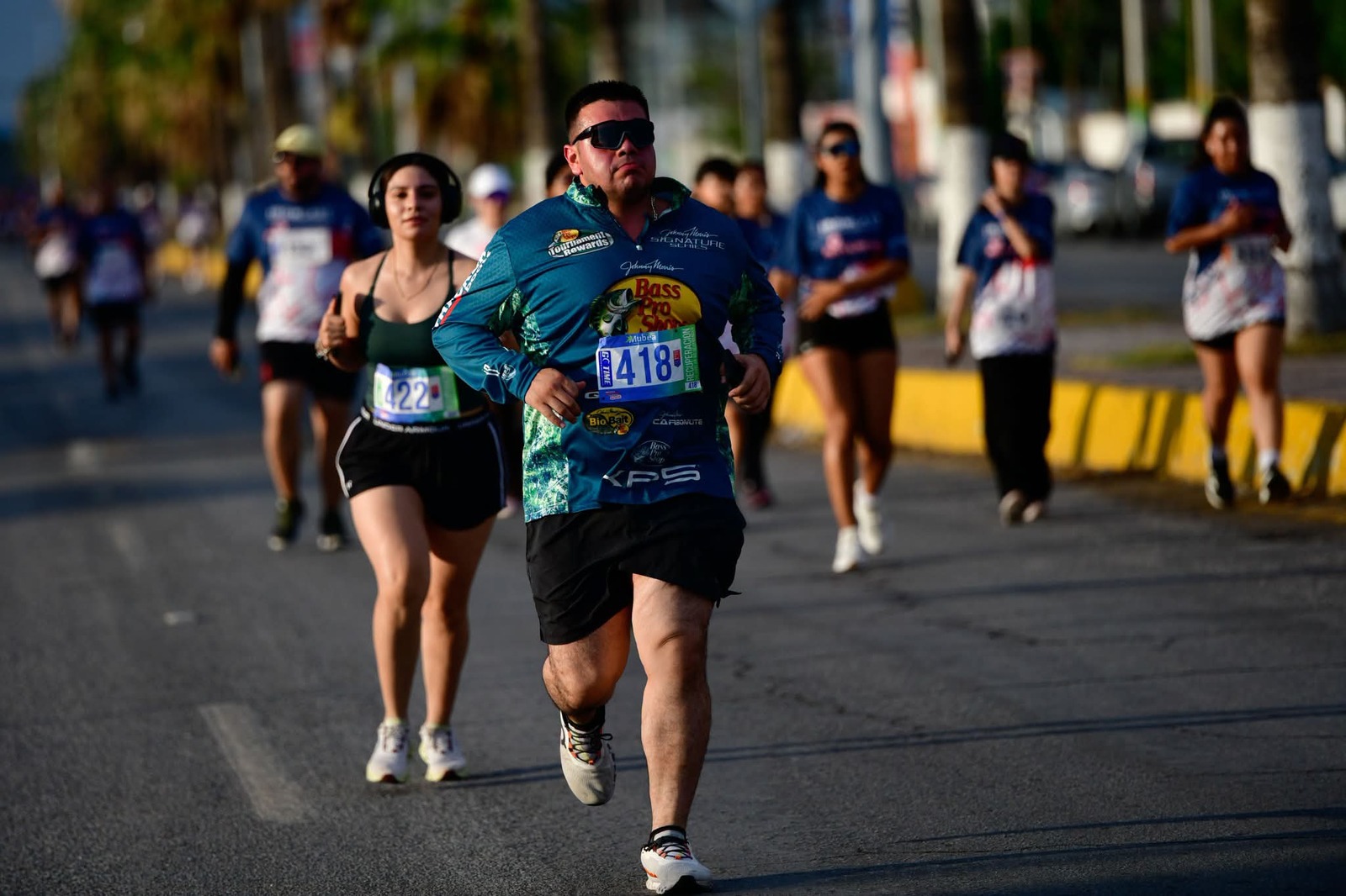 Víctor Bracamontes y Natali Games ganan la carrera 5K Canacintra en Monclova