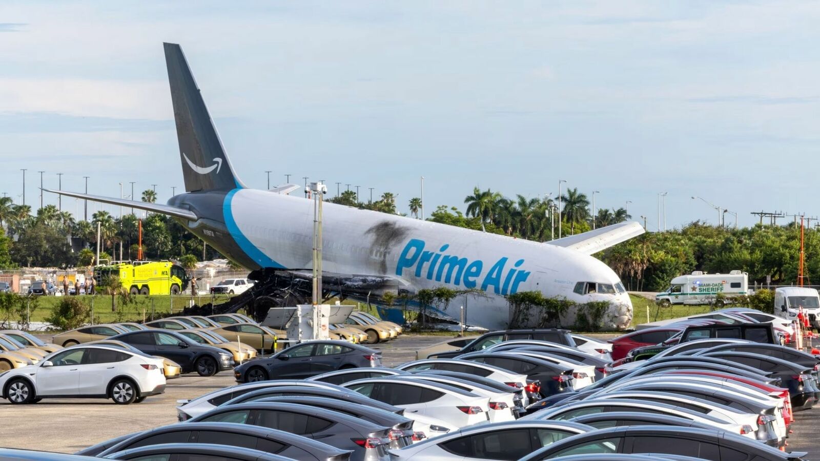 Viento, velocidad y frenado: las claves que podrían explicar el accidente del avión de Amazon en Miami