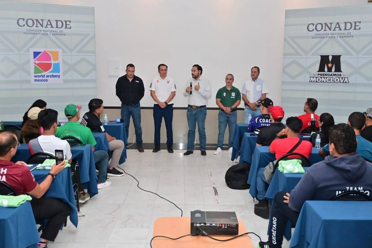 Carlos Villarreal encabeza arranque de capacitación nacional de tiro con arco