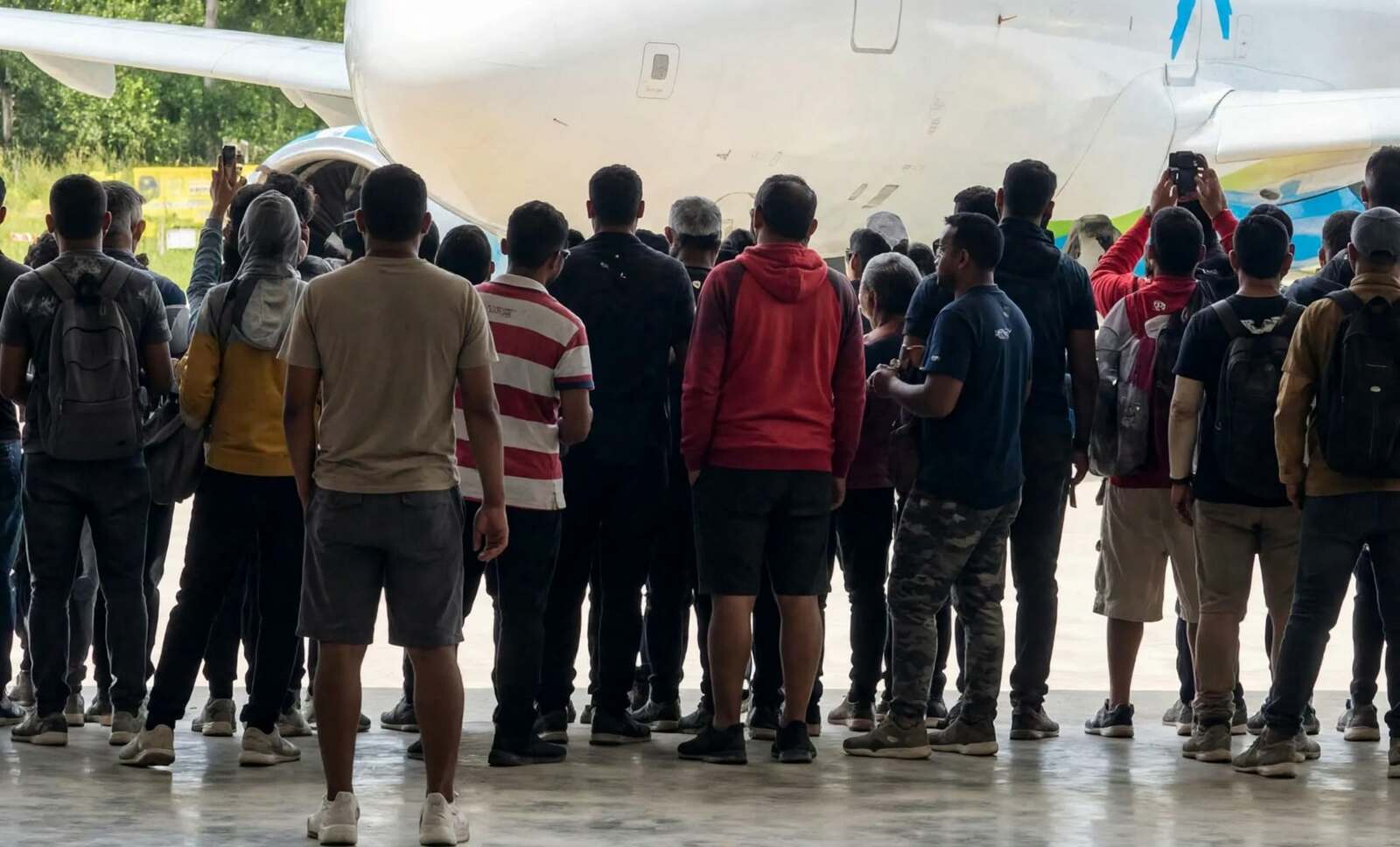 Mexicanos deportados de Estados Unidos quedan varados en Cancún sin recursos