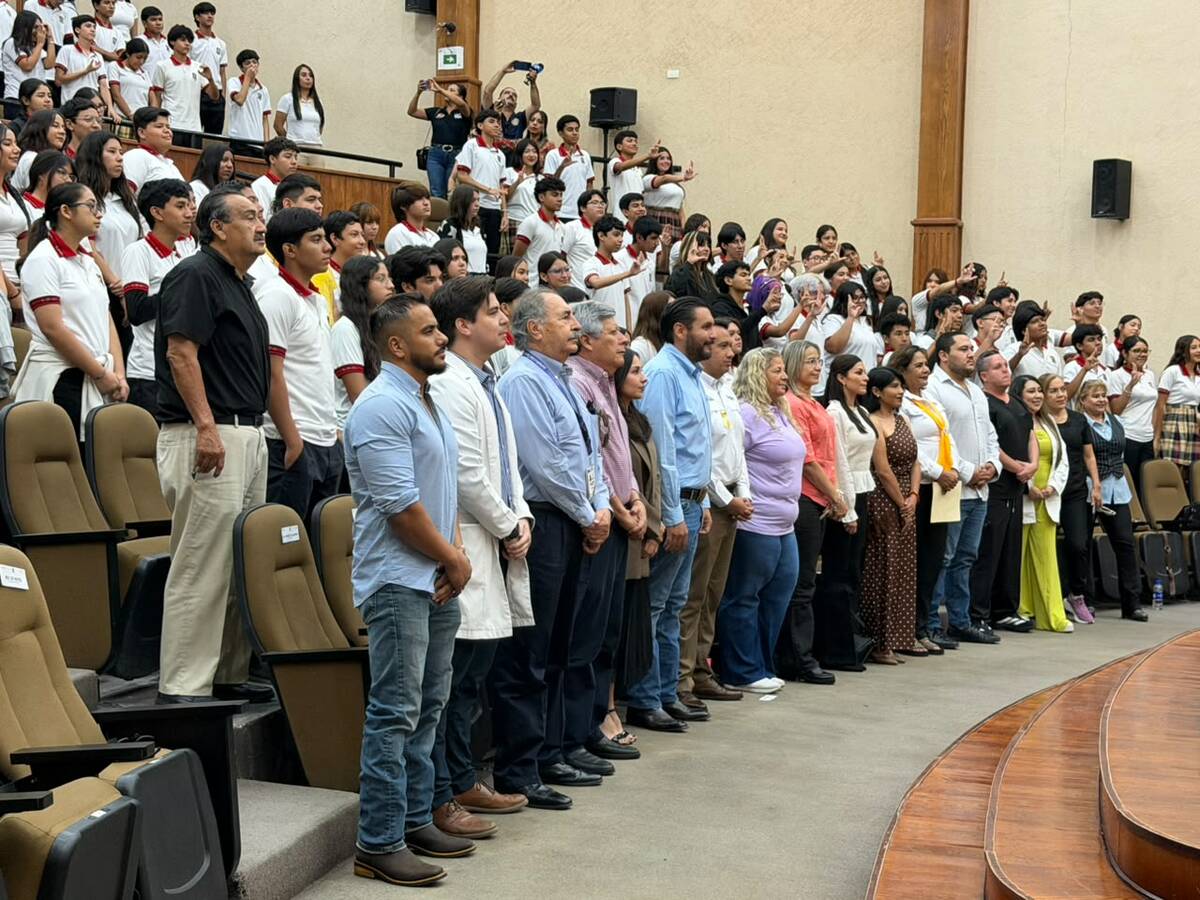 Autoridades de salud, educación y municipales llevan campaña de prevención del suicidio a estudiantes de Monclova