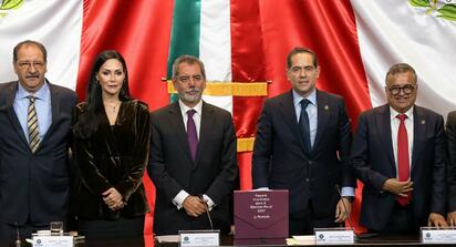 Secretaría de Hacienda entrega el Paquete Económico 2027 al Congreso