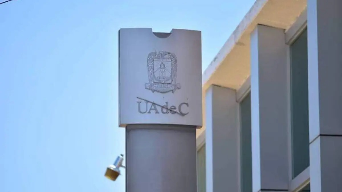 Analizan en la UAdeC desafíos de la Inteligencia Artificial y la responsabilidad humana
