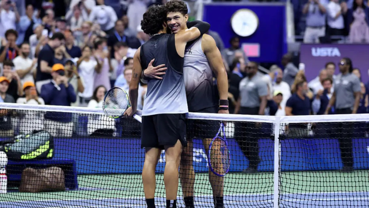 Shelton hace historia y deja fuera a Alcaraz del US Open