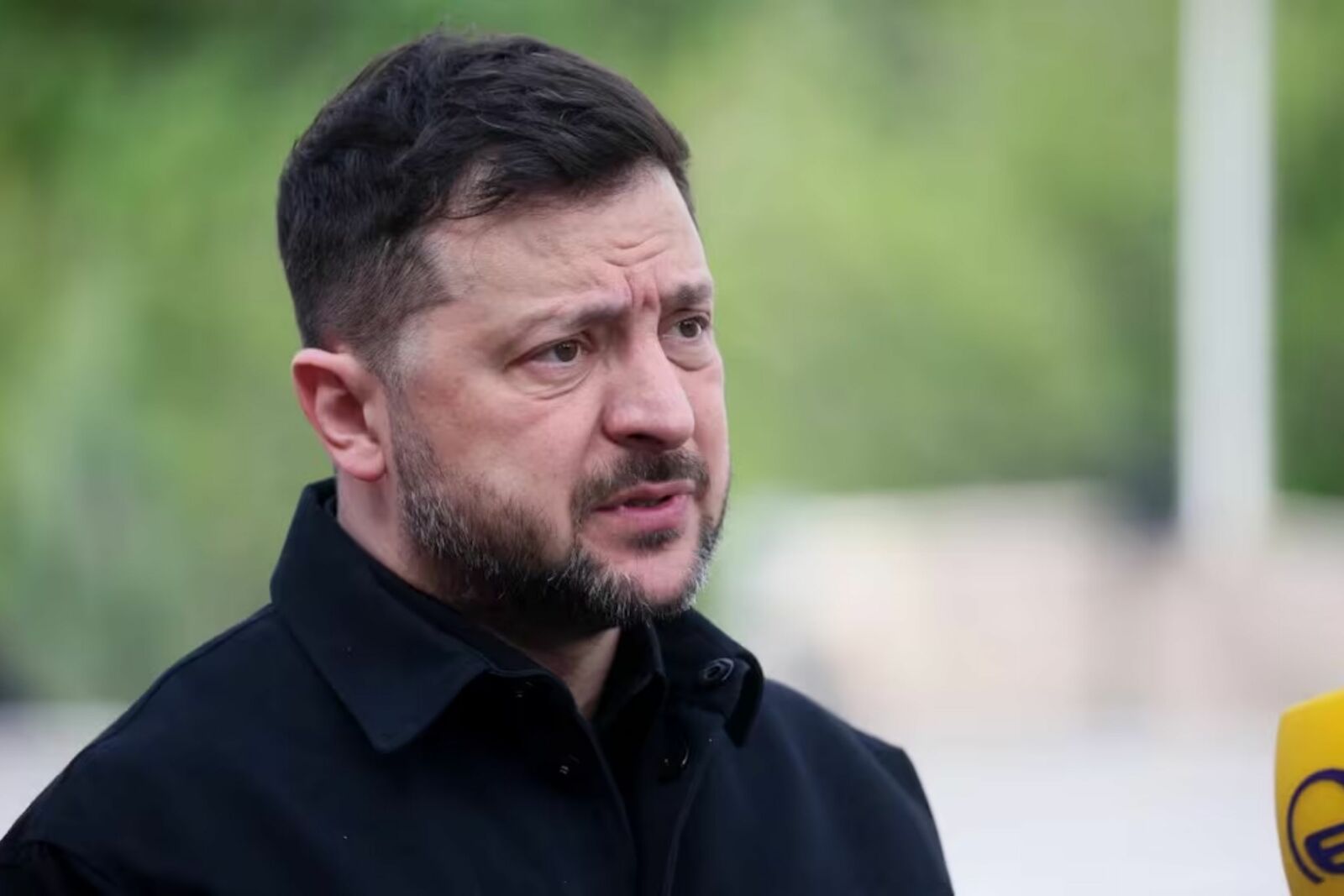 Avión de Zelensky estuvo a punto de ser alcanzado por un dron rumbo a Oslo